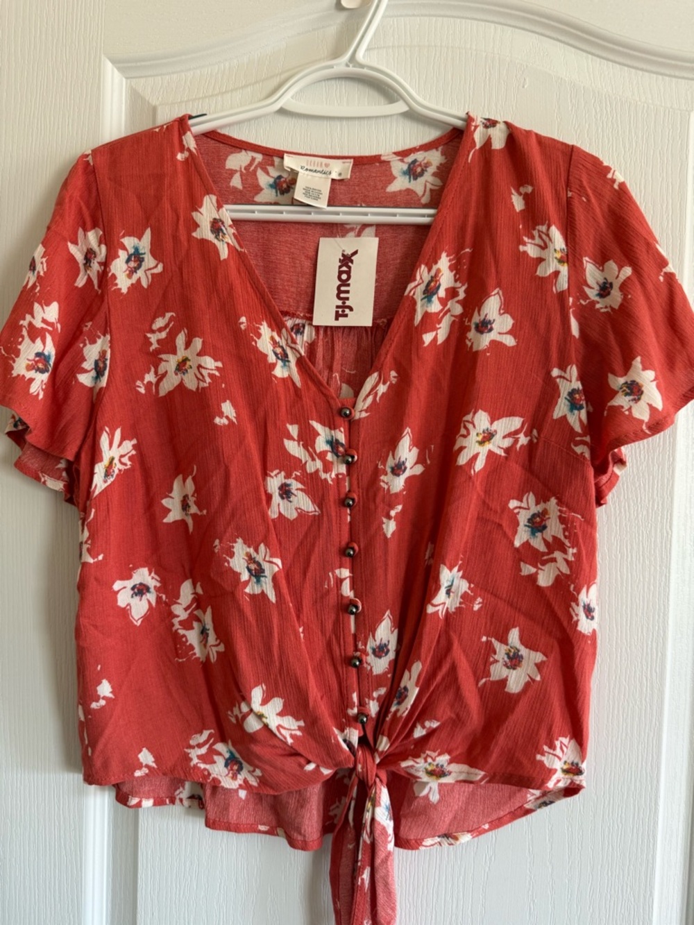 URBAN Romantics Coral Red Floral Button Tie-Front Blouse